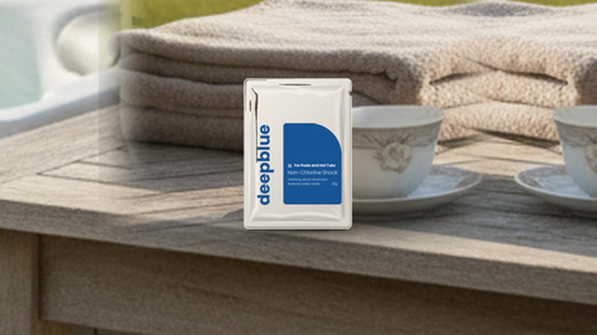 Deep Blue non-chlorine Shock Sachet, 30g, for hot tub and spa - 1 Sachet - Image 2